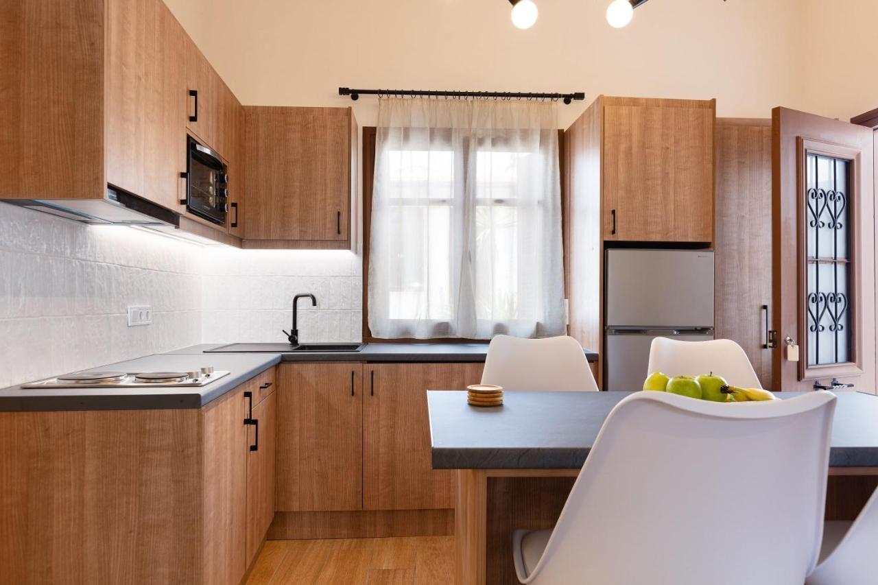 Lilys Apartments Rethymno  Екстер'єр фото