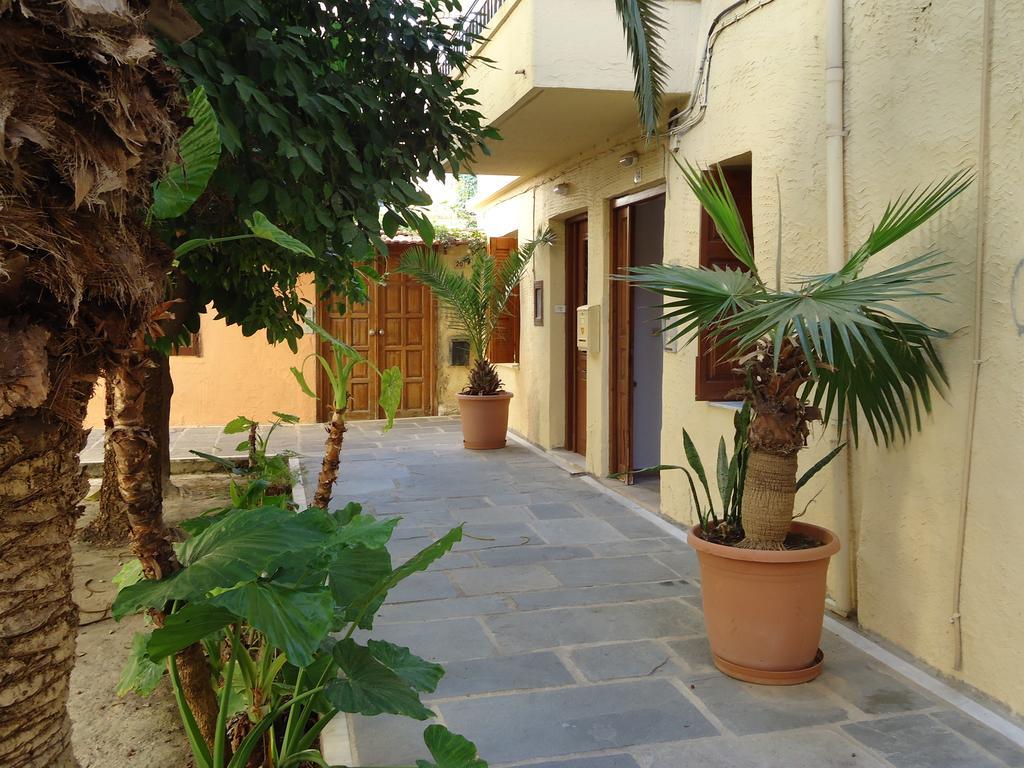 Lilys Apartments Rethymno  Екстер'єр фото